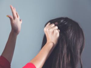 معركة نسائية في لبنان