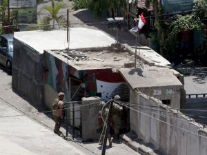 قوات لبنانية على مداخل عين الحلوة