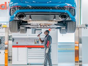 Audi Abu Dhabi Survey Finds Nearly 30% of UAE Residents Neglect Car Safety Checks During Summer