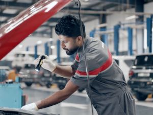 Al Masaood Automobiles offers Nissan’s New Genuine Motor Oil for Enhanced Engine Performance and Protection 
