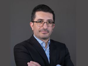 أستاذ بجامعة أبوظبي يحصل على براءاتي اختراع في مجال تطبيق التكنولوجيا الكمومية على الغرافين