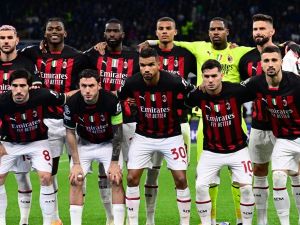 AC Milan squad (Photo by Marco BERTORELLO / AFP)