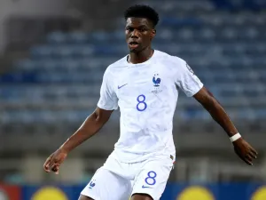 Fance's midfielder Aurelien Tchouameni controls the ball during the UEFA Euro 2024 group B qualification football match between Gibraltar and France at the Algarve stadium in Faro on June 16, 2023. (Photo by FRANCK FIFE / AFP)