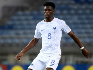 Fance's midfielder Aurelien Tchouameni controls the ball during the UEFA Euro 2024 group B qualification football match between Gibraltar and France at the Algarve stadium in Faro on June 16, 2023. (Photo by FRANCK FIFE / AFP)