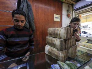 سعر الدولار واليورو اليوم في سوريا