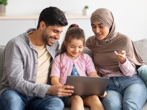 رسائل شهر جديد لأفراد العائلة والأصدقاء