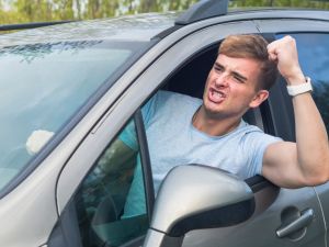 أحيل الضابط المتهم إلى محكمة الجنايات العسكرية