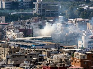 استئناف المواجهات العنيفة في مخيم عين الحلوة بعد هدنة لم تصمد طويلا