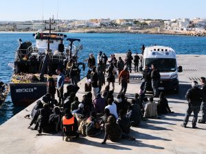 منذ مطلع العام الحالي 2023  تم العثور على 901 جثة لمهاجرين غرقوا قبالة الساحل التونسي