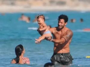 Barış Arduç ve Gupse Özay kızı Jan Asya ile tanışın