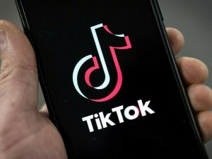 TikTok introduces new features for european users to comply with EU regulations