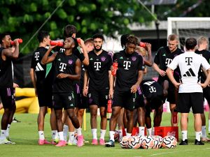 Bayern Munich's players attend a training session during the Singapore Festival of Football in Singapore on August 1, 2023. (Photo by Mohd RASFAN / AFP)