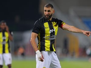 Ittihad's French forward #09 Karim Benzema reacts during the Saudi Pro League football match between Al-Ittihad and Al-Riyadh at the Prince Faisal Bin Fahd stadium in Riyadh on August 24, 2023. (Photo by Fayez NURELDINE / AFP)