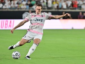 ederico Chiesa #7 of Juventus looks to take a shot on goal in the second half against the Real Madrid during a pre-season friendly at Camping World Stadium on August 02, 2023 in Orlando, Florida. Julio Aguilar/Getty Images/AFP (Photo by Julio Aguilar / GETTY IMAGES NORTH AMERICA / Getty Images via AFP)