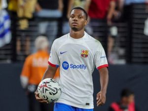 Ansu Fati #10 of FC Barcelona holds the ball at the end of a preseason friendly match against AC Milan during the 2023 Soccer Champions Tour at Allegiant Stadium on August 01, 2023 in Las Vegas, Nevada. FC Barcelona defeated AC Milan 1-0. Ethan Miller/Getty Images/AFP (Photo by Ethan Miller / GETTY IMAGES NORTH AMERICA / Getty Images via AFP)