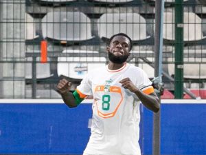 Ivory Coast's midfielder Franck Kessie celebrates after scoring a goal during the international friendly football match between Ivory-Coast and Togo at The Diochon Stadium in Le Petit-Quevilly, Normandy, on September 24, 2022. (Photo by Lou BENOIST / AFP)