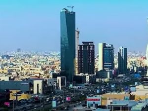 السعودية تتيح التأشيرة الالكترونية لرعايا 8 دول جديدة