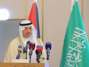  السفير السعودي غير المقيم لدى فلسطين نايف بن بندر السديري