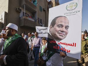 تقرير: السيسي سيعلن رسميا الاثنين ترشحه لولاية رئاسية جديدة