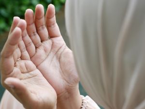 دعاء آخر ساعة من يوم الجمعة للأولاد
