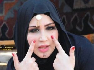 امر قبض بحق تيسير العراقية بتهمة "الفعل الفاضح"