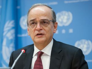 انتخاب هادي البحرة رئيسا للائتلاف السوري المعارض