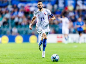 Belgium's midfielder Yannick Ferreira-Carrasco runs with the ball during the UEFA Euro 2024 group F qualification football match between Estonia and Belgium in Tallinn on June 20, 2023. (Photo by Raul MEE / AFP)