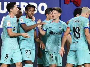 برشلونة بدون كوندي أمام ريال مدريد (Photo by ANDER GILLENEA / AFP)