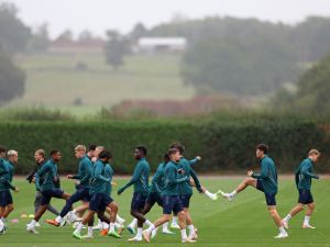 Arsenal's Japanese defender #18 Takehiro Tomiyasu (2R) attends a team training session at Arsenal's training ground in north London on September 19, 2023, ahead of their UEFA Champions League Group B football match against PSV Eindhoven. (Photo by Adrian DENNIS / AFP)
