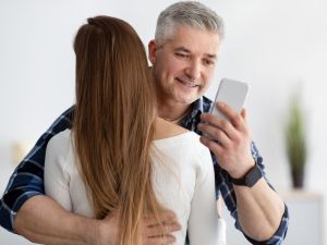 6 مؤشرات شائعة على أن شريكك خائن