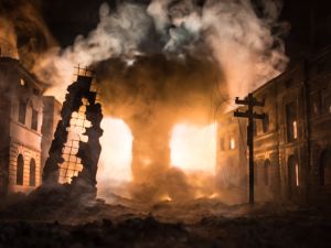 ما تفسير الحلم برؤية القنابل والنار في المنام؟
