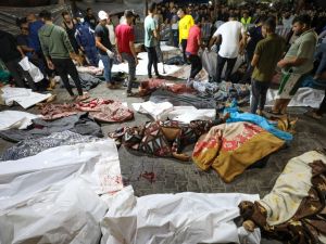 استشهاد أكثر من 500 فلسطيني في مستشفى الأهلي المعمداني 