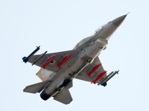 طائرة حربية اسرائيلية