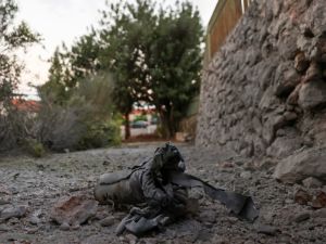 جزء من صاروخ أطلق من جنوب لبنان باتجاه مستوطنة كريات شمونة الاسرائيلية