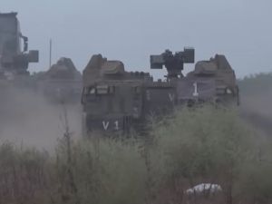 قوة اسرائيلية تقع في كمين للقسام بعد توغلها في قطاع غزة