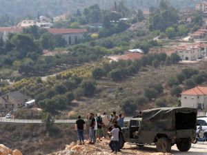 اسرائيل تستعد لاخلاء مستوطنات على الحدود مع لبنان وتدفع بتعزيزات الى المنطقة