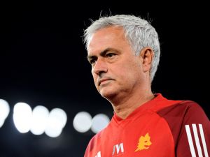 Roma's Portuguese coach Jose Mourinho reacts during the Italian Serie A football match between AS Roma and Frosinone Calcio at the Olympic Stadium in Rome on October 1, 2023. (Photo by Filippo MONTEFORTE / AFP)