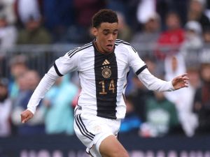Jamal Musiala of Germany controls the ball during the international friendly match between Germany and United States at Pratt & Whitney Stadium on October 14, 2023 in East Hartford, Connecticut.   Alex Grimm/Getty Images/AFP (Photo by ALEX GRIMM / GETTY IMAGES NORTH AMERICA / Getty Images via AFP)