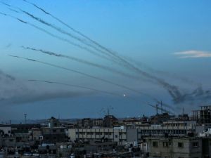 Projectiles hit Egyptian towns, causing injuries. (Anas Mohammed/ Shutterstock)