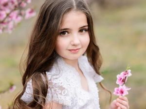 أسماء بنات بحرف الراء فرنسية.