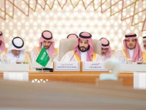  دمج القمتين الإسلامية والعربية الطارئة 