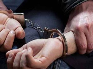 تفسير حلم الشرطة تقبض على شخص في المنام