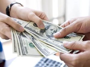 تفسير حلم شخص اعطاني نقود ورقية للمتزوجة
