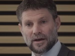 سموتريتش: الاجلاء الطوعي لسكان غزة الى دول العالم هو الحل