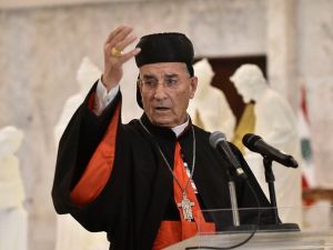 البطرك الماروني يرفض إحالة قائد الجيش إلى التقاعد