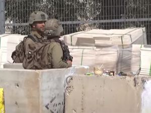 شهيد في نابلس مع مواصلة الجيش الاسرائيلي مداهماته الواسعة في الضفة