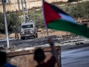 الجيش الاسرائيلي يقتل مُسنا فلسطينيا بدم بارد في الخليل