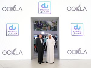 دو و"أوكلا" تبرمان شراكة استراتيجية لتعزيز تجارب الاتصال في دولة الإمارات