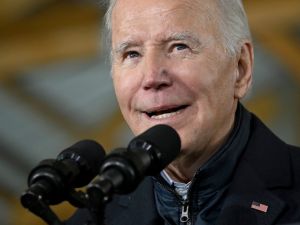 بايدن يؤيد هدنة انسانية في غزة لاستعادة "الاسرى"