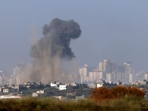 قصف اسرائيلي على قطاع غزة